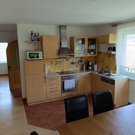 Grosse Im Rosental Ideal Fuer 4 Bis 6 Personen Mit Balkon Und Garten