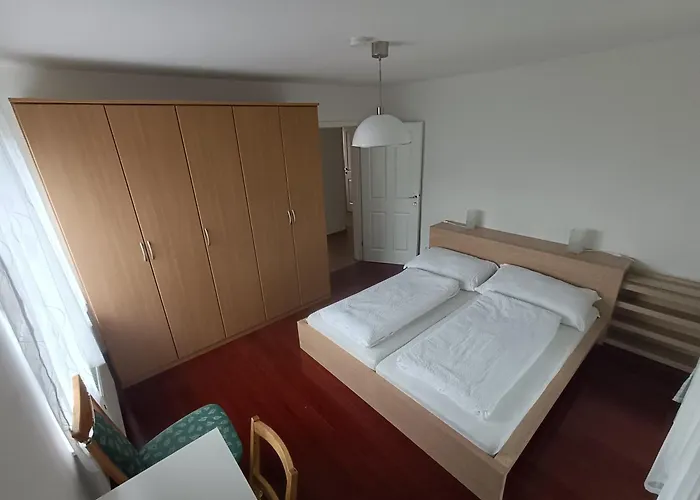 Grosse Im Rosental Ideal Fuer 4 Bis 6 Personen Mit Balkon Und Garten Апартаменты